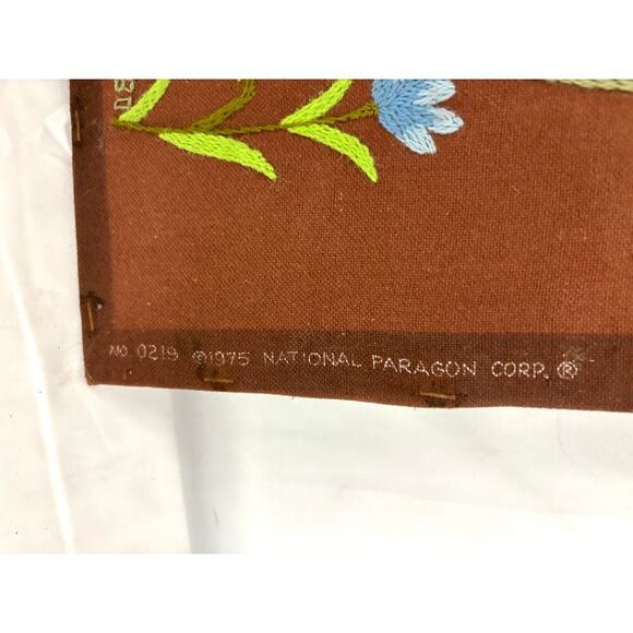 VTG Crewel Floral Daffodil Paragon Needlepoint 70s Unframed Wall Art 14"x24" - Picture 6 of 12